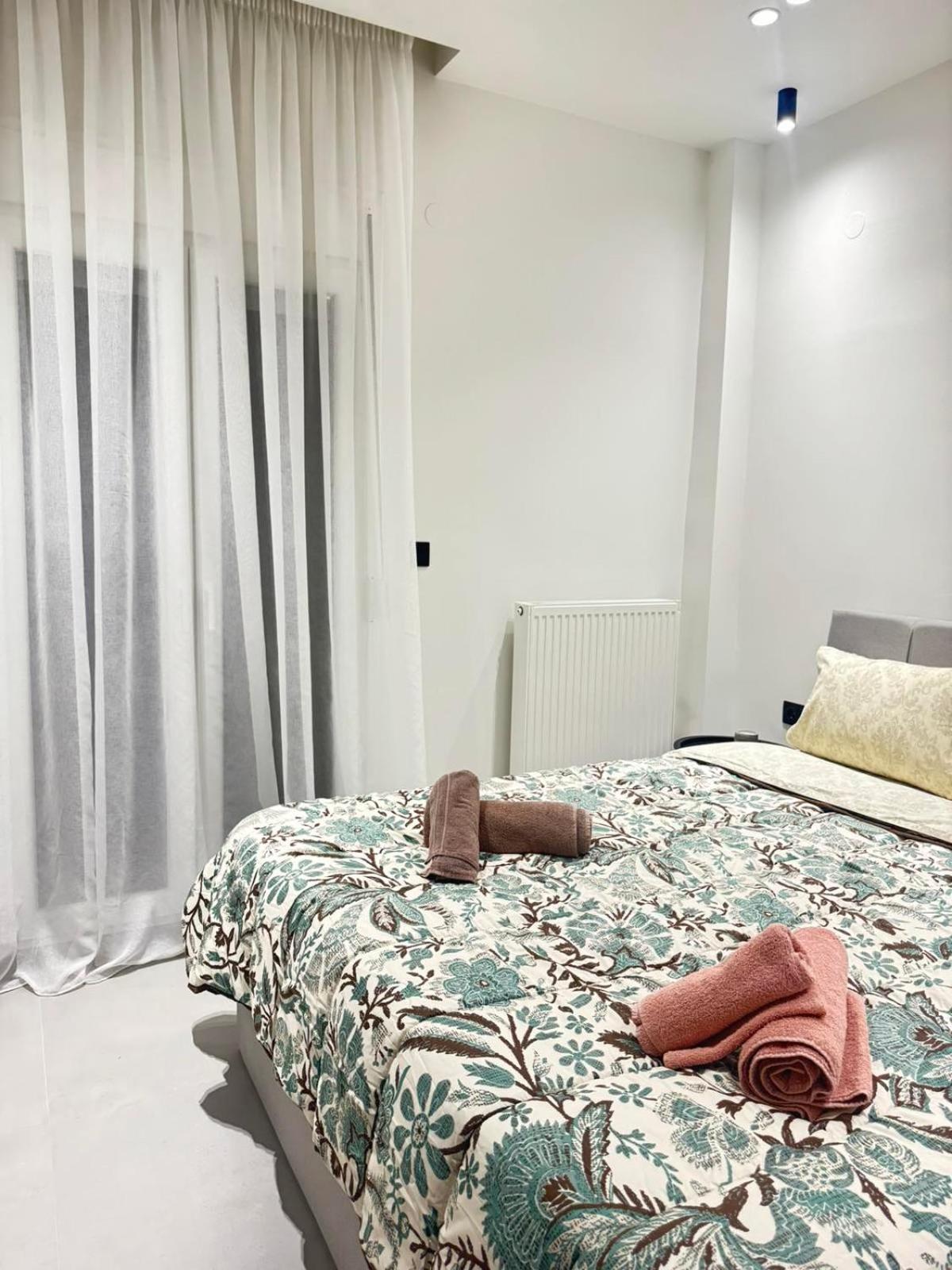 Luna-Your Urban Stay Thessaloniki Exterior photo